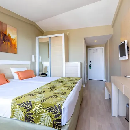 Akdora Elite & Otel 4*