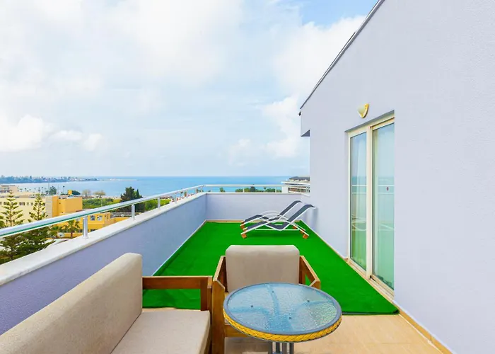 Akdora Elite & Σιντέ