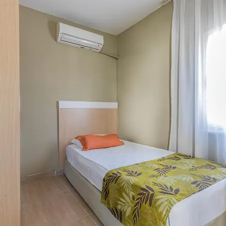 Akdora Elite & סייד