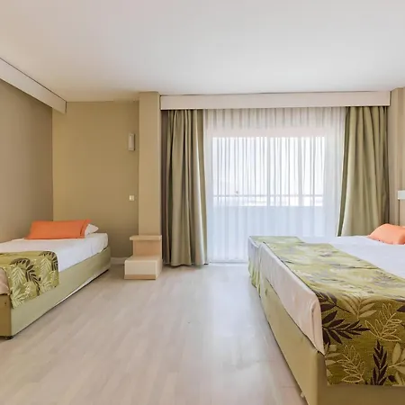 Akdora Elite & מלון סייד