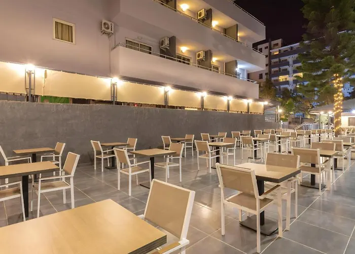 Hotell Akdora Elite &