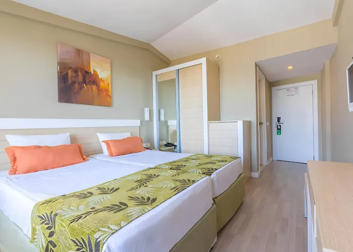 Hotell Akdora Elite & 4*