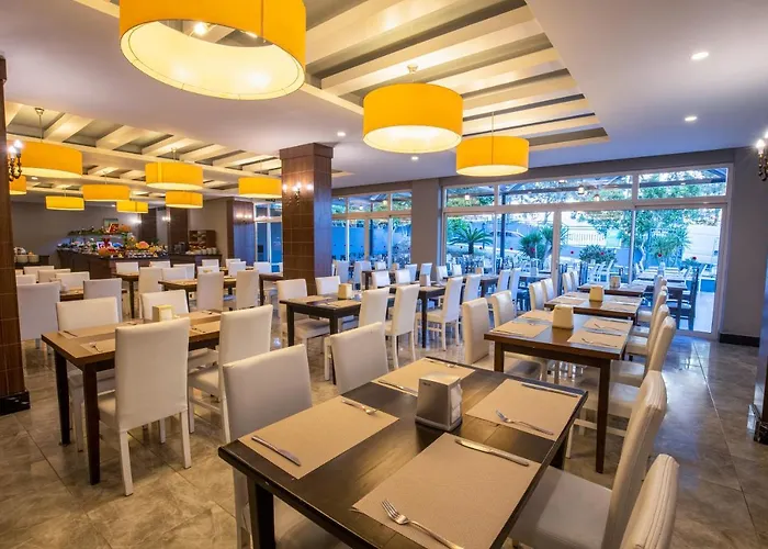 Akdora Elite & Hotell 4*