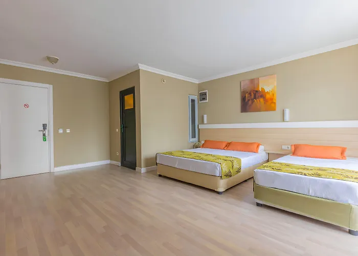 Hotell Akdora Elite & 4*